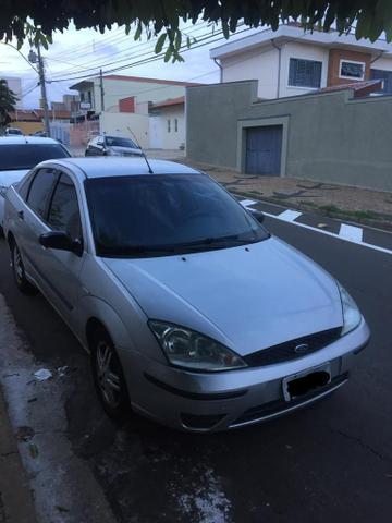Focus Sedan - 2004/2005