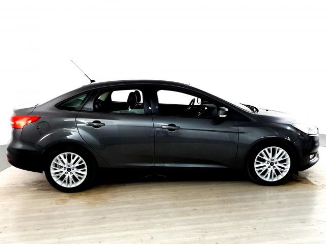 Ford Focus Fastback SE/SE PLUS 2.0 Flex Aut. - Cinza - 2017 - Foto 4