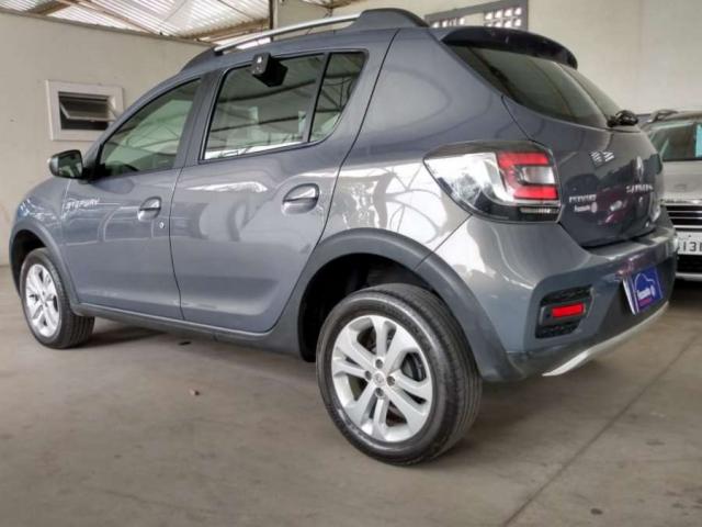 RENAULT SANDERO STEPWAY FLEX 1.6 16V 5P 2018 - 726804024  OLX