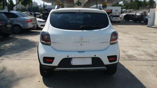 Sandero Stepway 1.6 2015 Branca - 04 Pneus Novos, Todas Revisões feitas na Concessionária - Foto 6