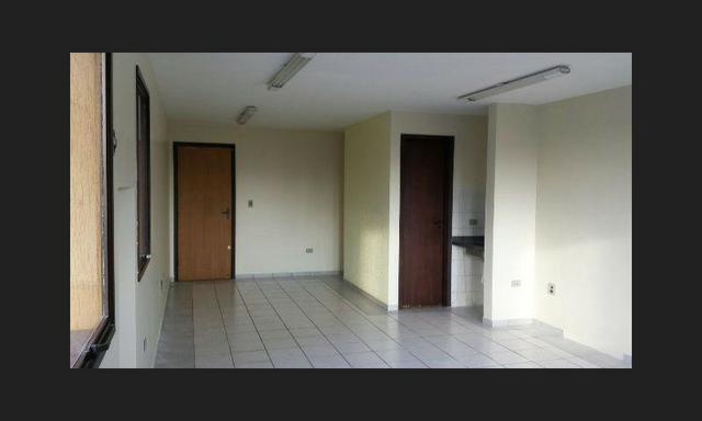 Aluga-se sala no edifício Oscar Fugante em Londrina - Foto 2
