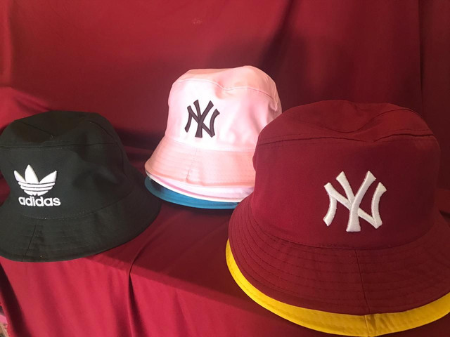 Chapéu Bucket Liso e Bordado