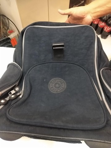  bolsa mala mochila de boa marca kipling azul escuro com rodinhas - Foto 2