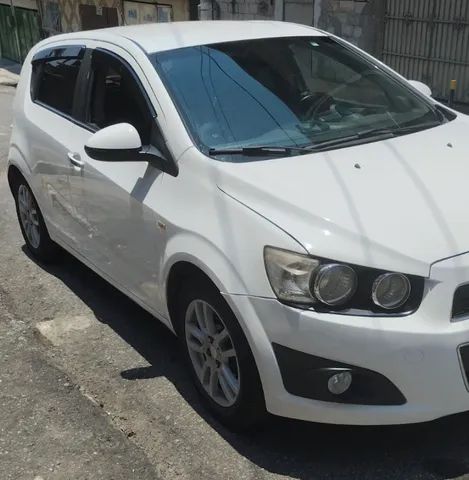 Seminovos RJ: CHEVROLET SONIC 2014 - 1.6 LTZ SEDAN 16V FLEX 4P AUTOMÁTICO -  R$ 31.977,77