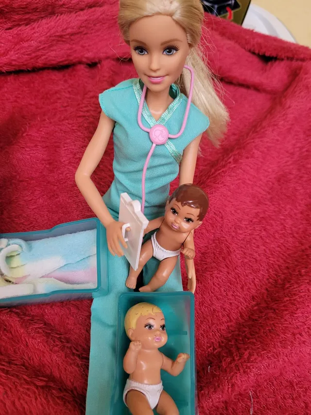 Barbie gravida  +5 anúncios na OLX Brasil