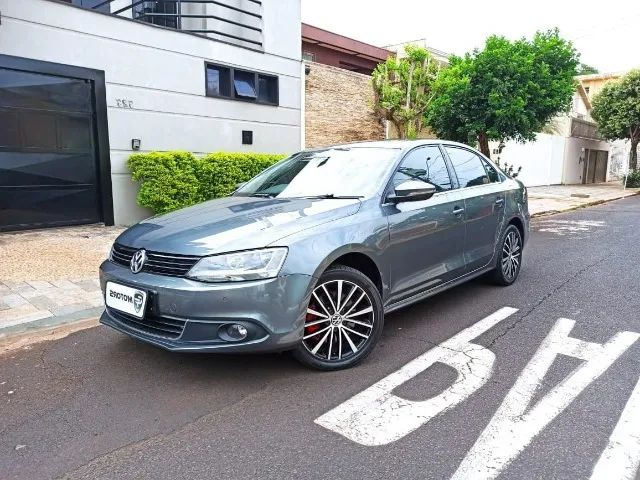 JETTA 2.0 TSI HIGHLINE 211CV GASOLINA 4P TIPTRONIC