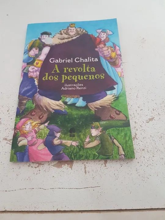 Livro a Revolta do Pequenos