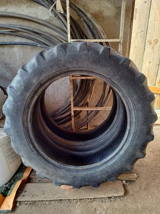 Pneu Pirelli  - Foto 3