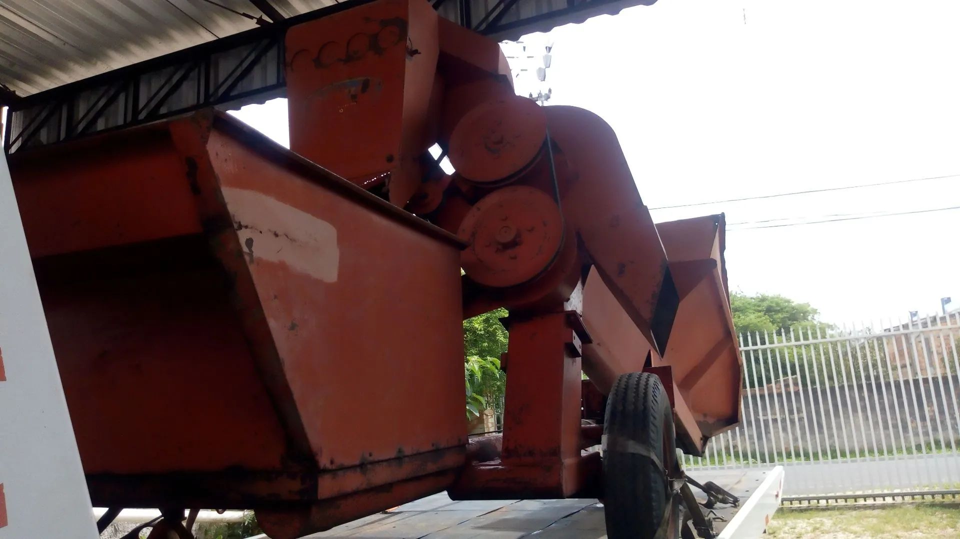 Colhedeira de milho penha, ótimo estado - Foto 2