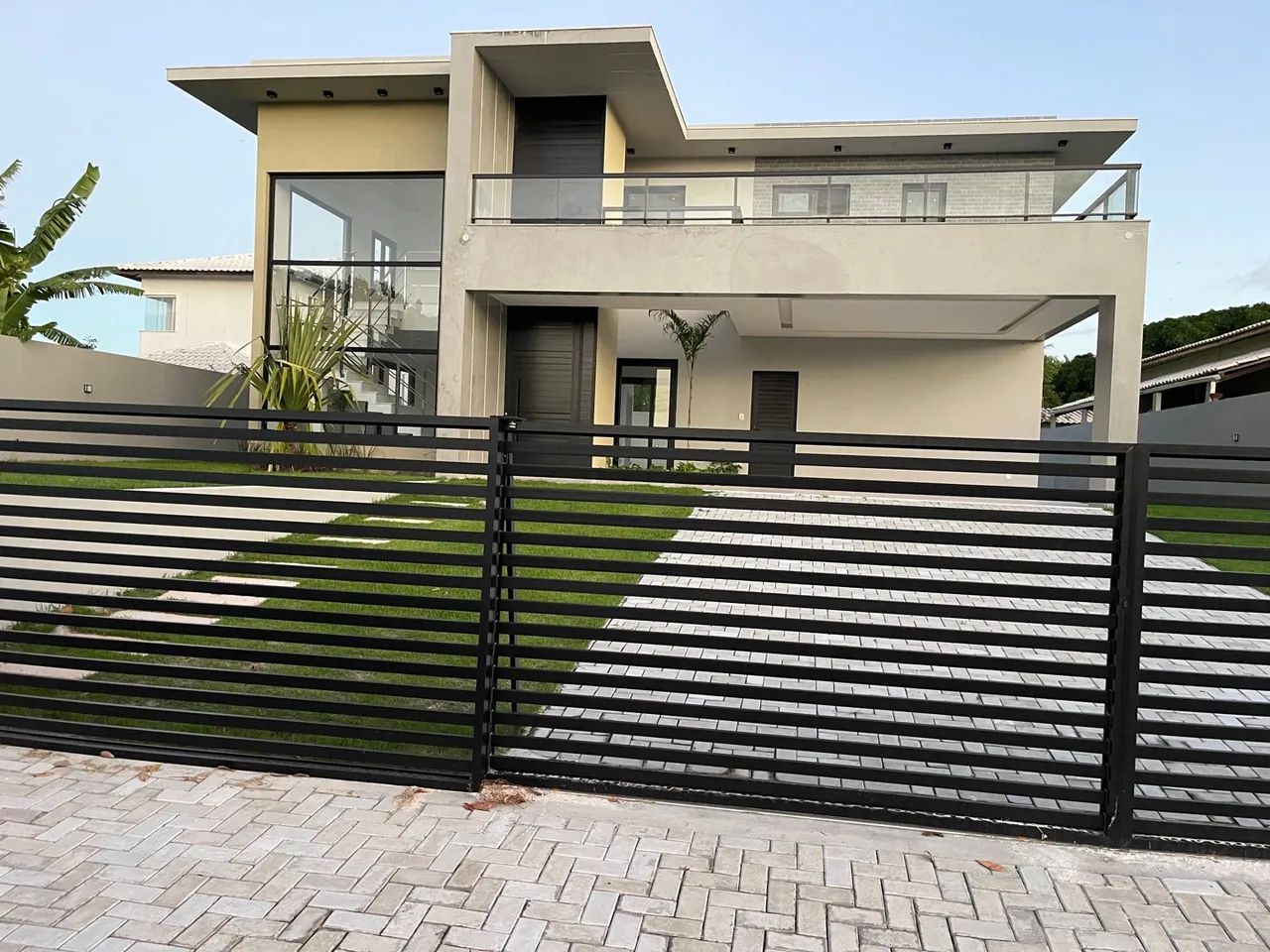 Portões de alumínio e inox, automatização e manutenção - Foto 2