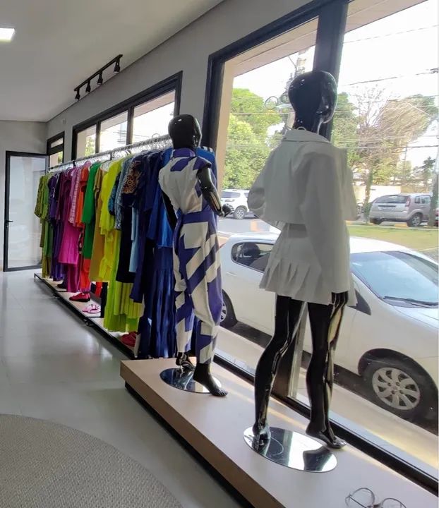 Loja de roupa feminina completa nova  - Foto 5