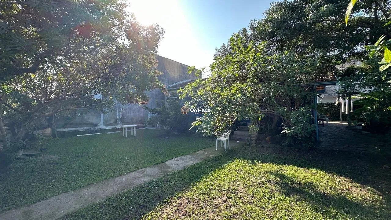 Terreno próximo da praia - 300m2 - Novo Campeche - R$1.500.000,00