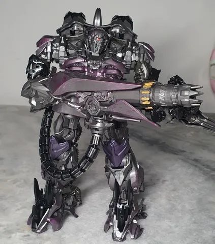 Figure Shockwave Transformers 22cm transforma em tanque KO - Foto 2