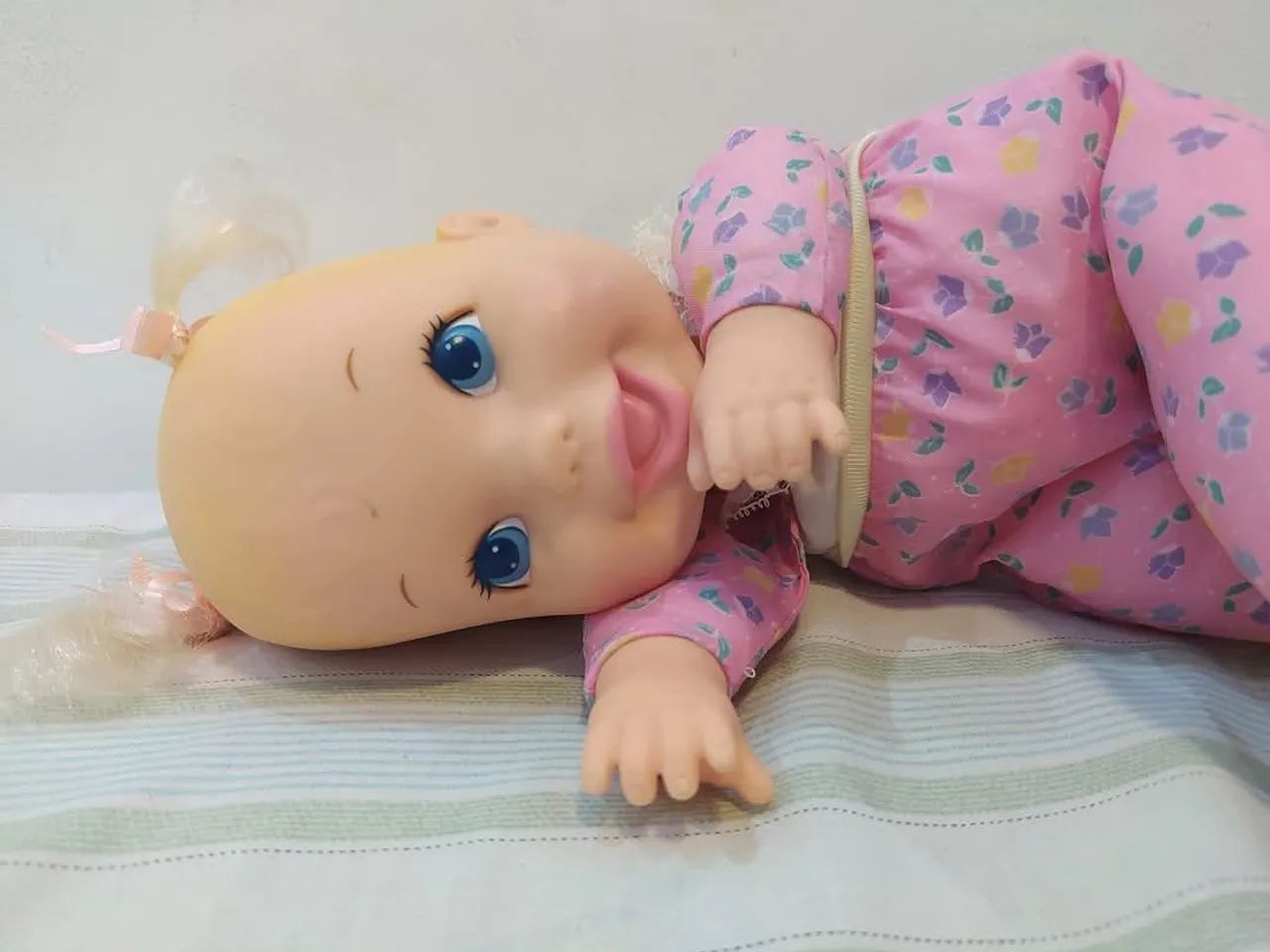 Boneca Bebê cambalhota da estrela - Excelente Estado - Foto 2