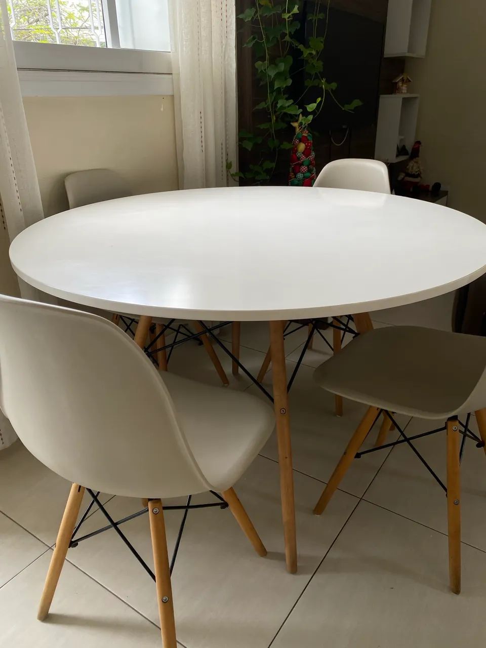 Mesa redonda 64352820698114121