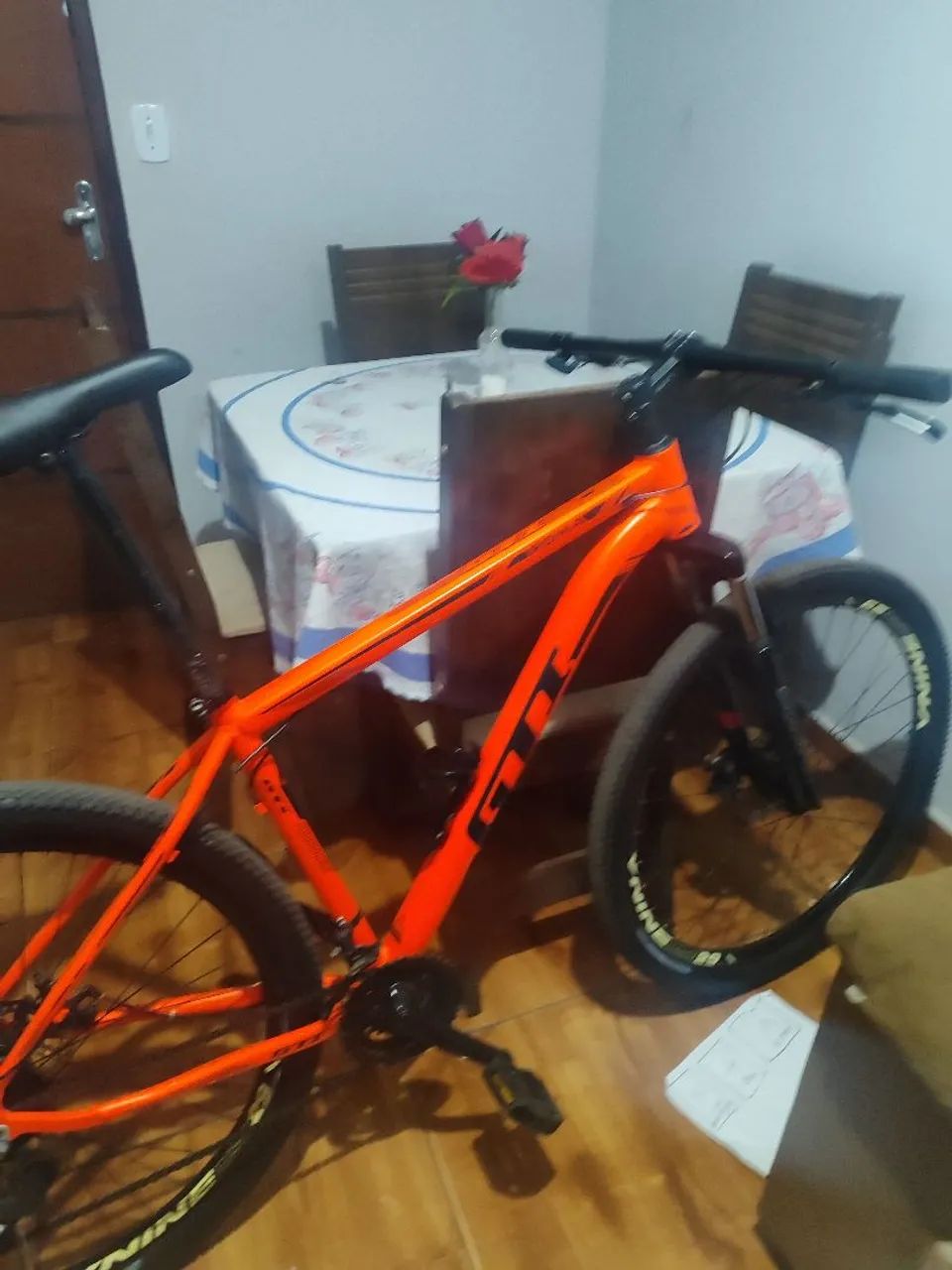 Bicicleta Mountain Bike GT - Foto 3