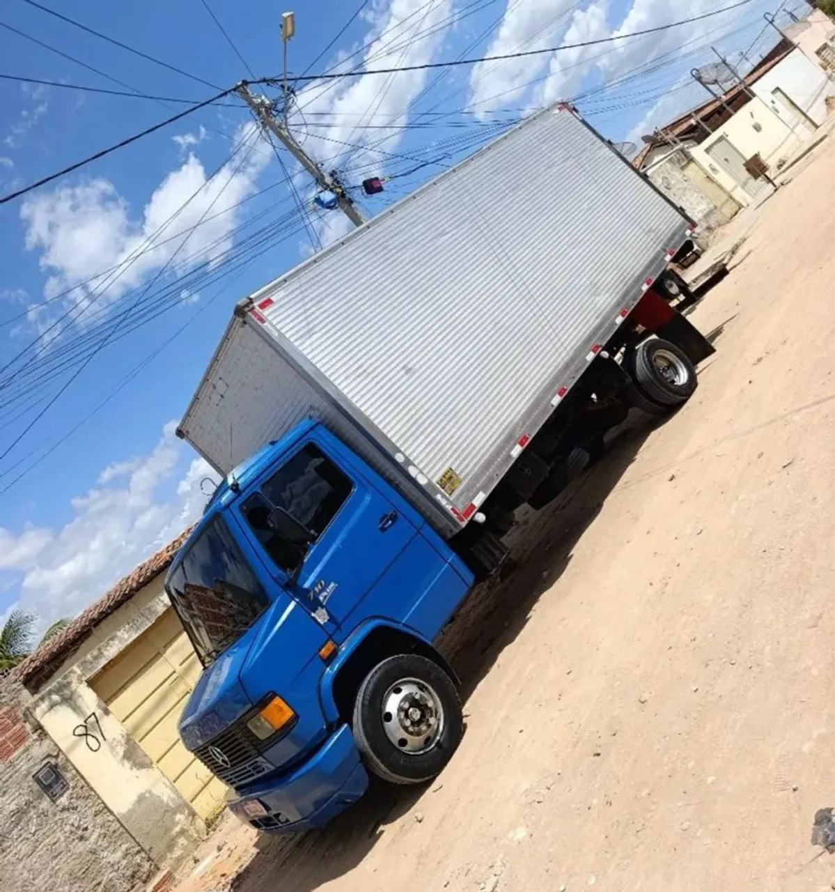 "caminhoes 710" no Brasil