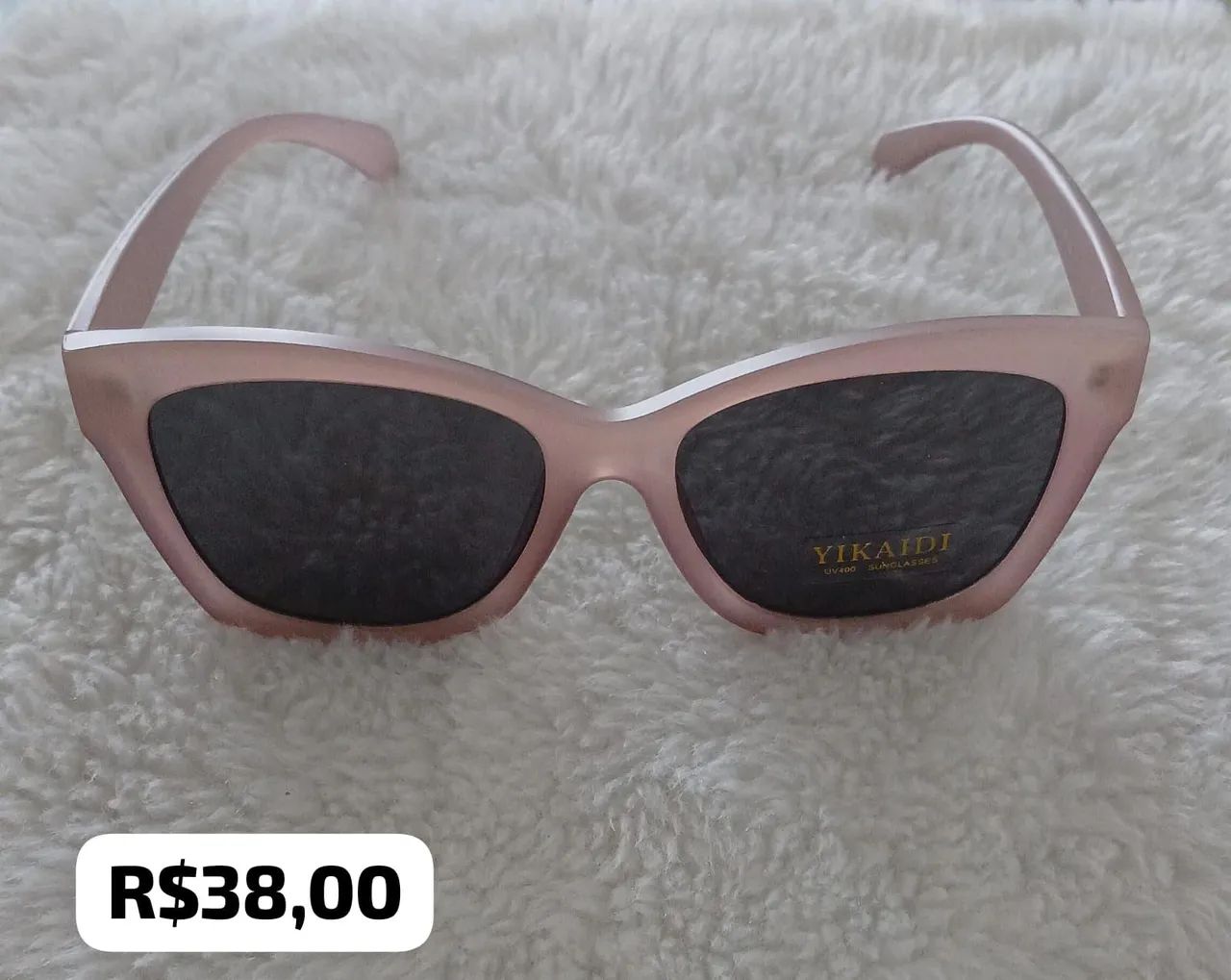 Óculos de sol feminino estilo e elegância
