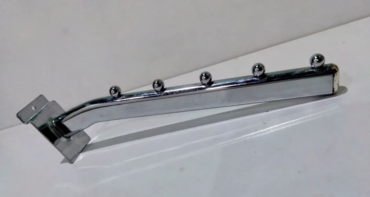 Expositor Cabideiro Cromado para Painel Canaletado