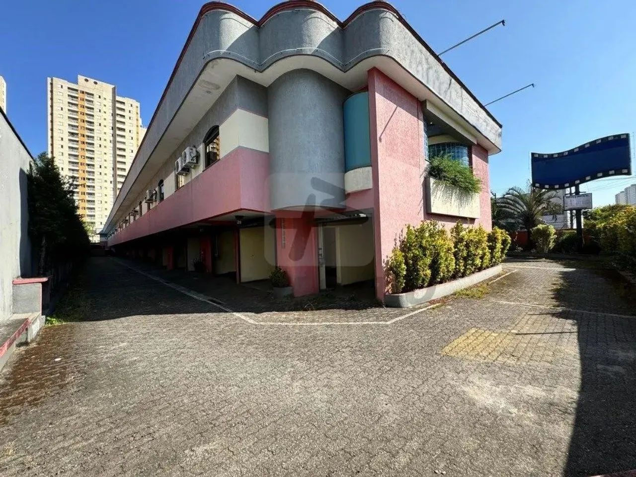 Prédio Comercial à Venda com 3.017 m² na Vila América, Santo André - SP