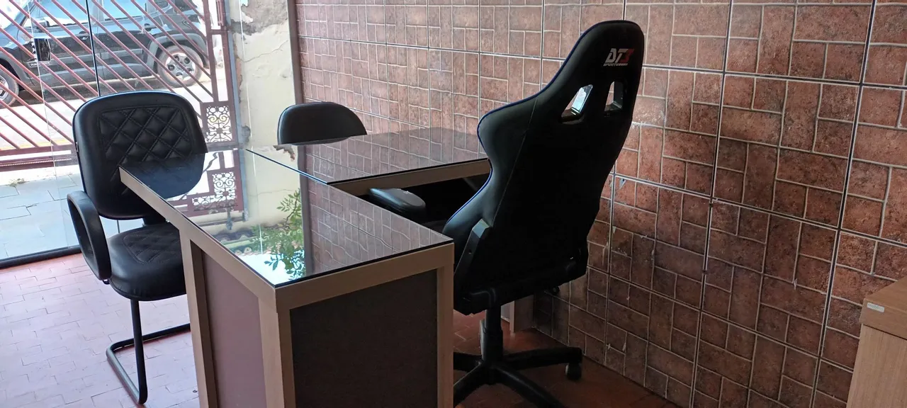 Alugo sala comercial próximo ao Fórum 
