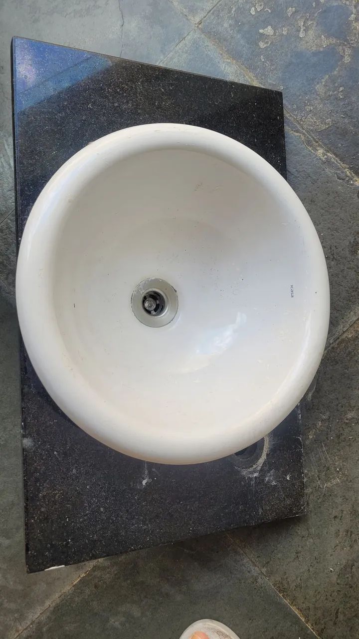Cuba de cerâmica branca para banheiro65578329891842121
