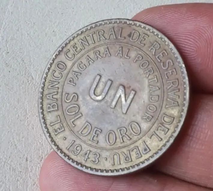 Moeda Antiga Peru 1 Sol de Ouro 1943 - Foto 3