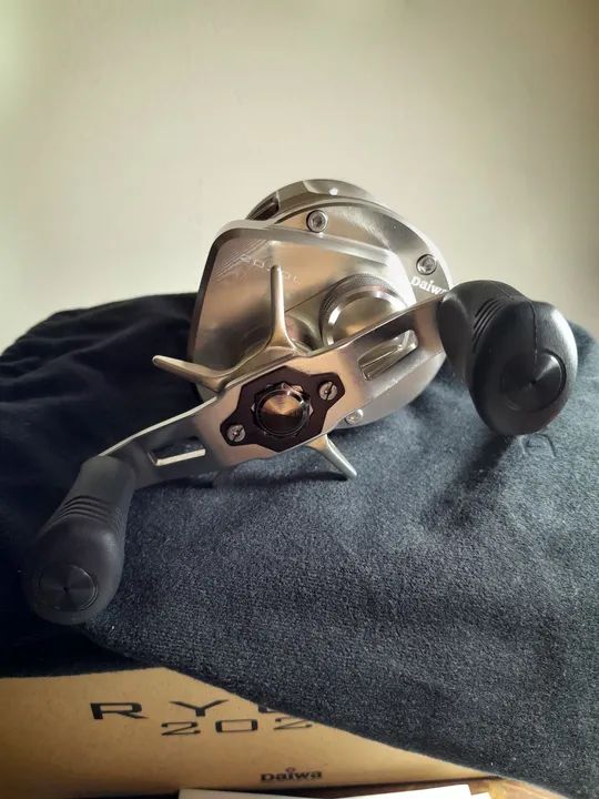 Carretilha Daiwa Ryoga 2020 L - Hobbies e coleções - Ouro Verde