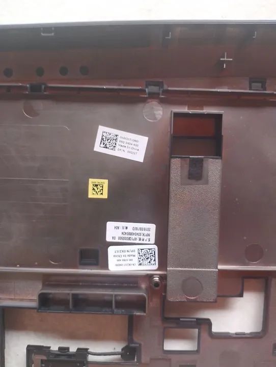 Base Botton Dell Alienware 17r4 - Foto 3