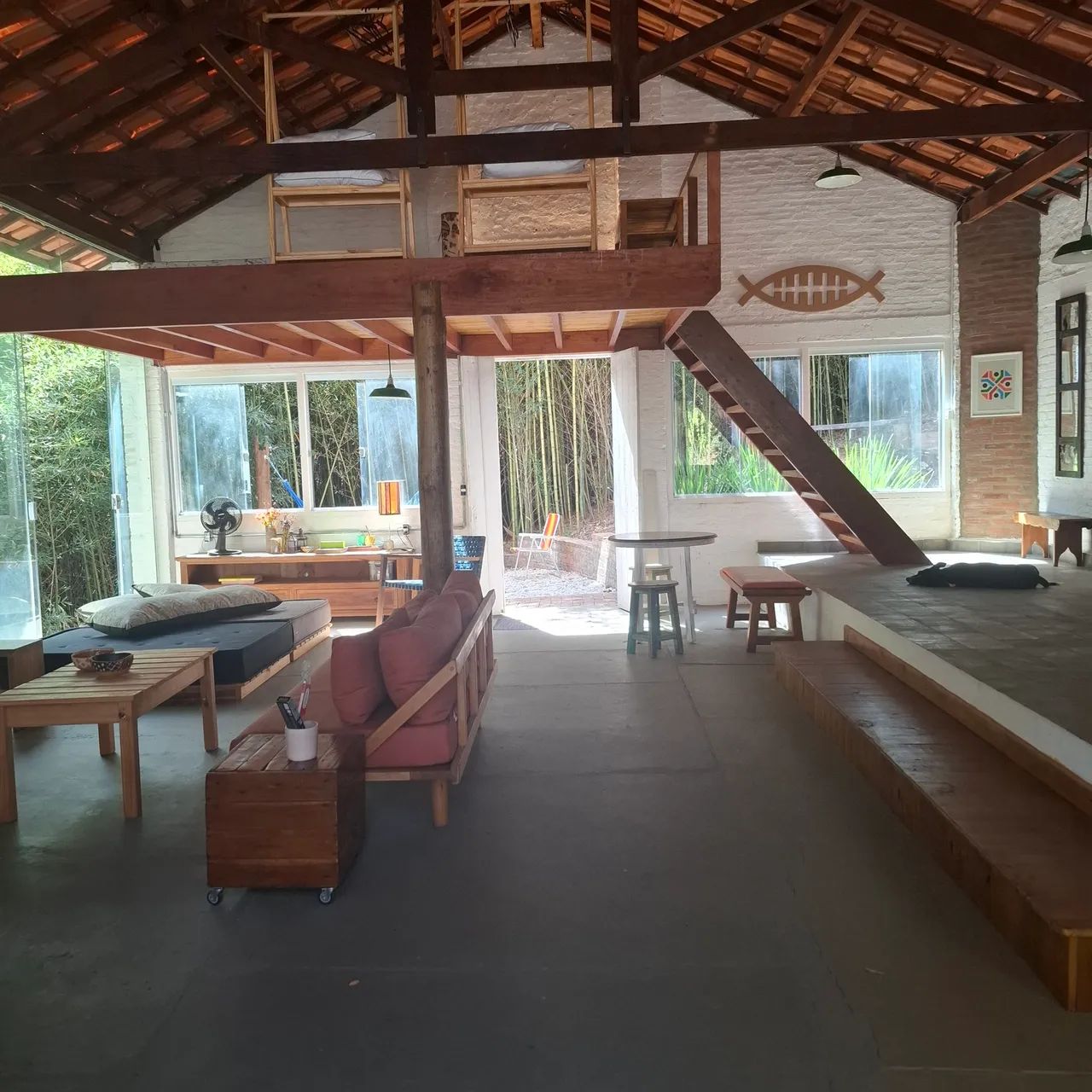 Chácara dentro da cidade de Amparo, 3 casas  - Foto 4