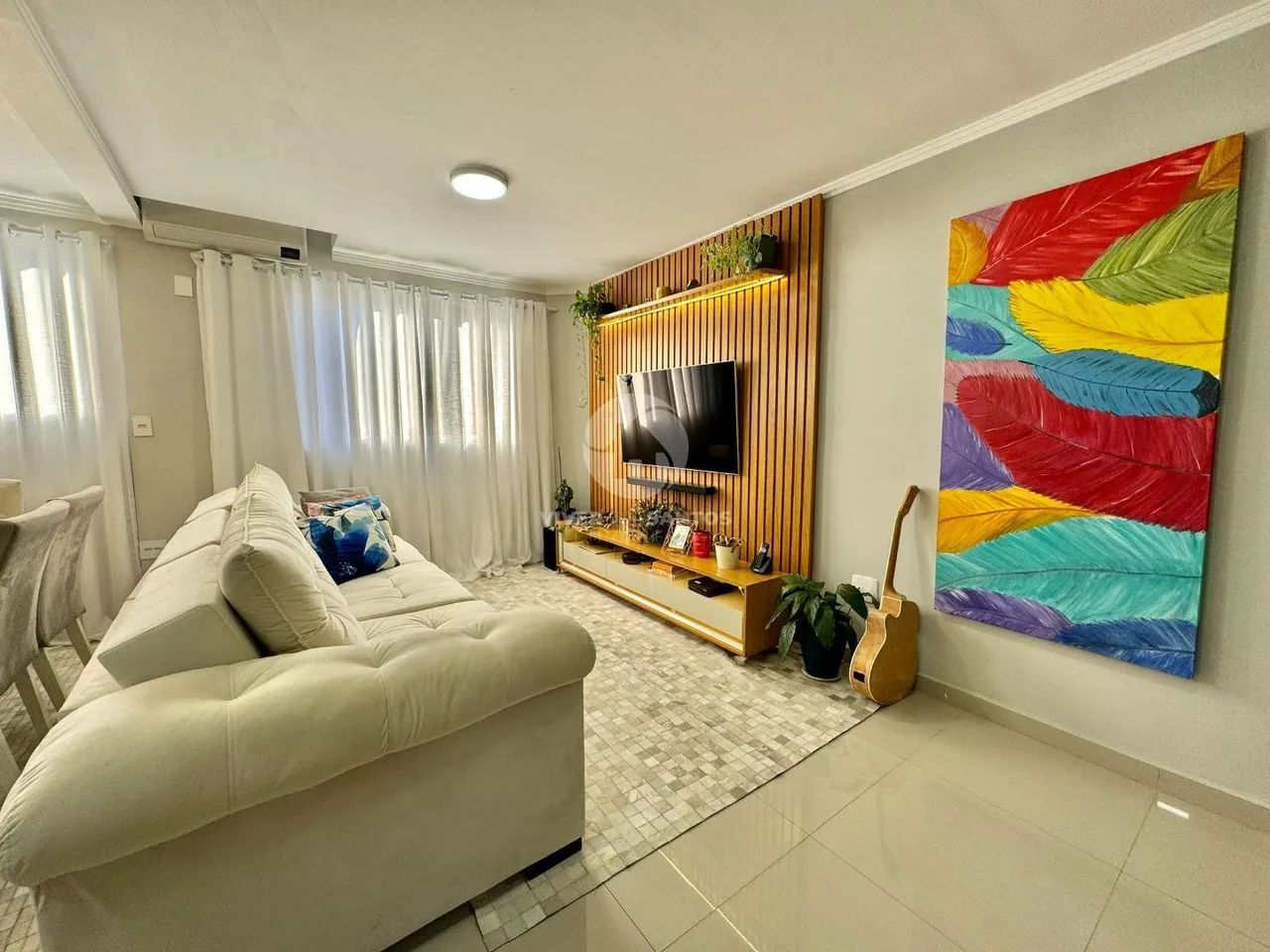Triplex em Villagio com 3 Dormitórios (2 Suítes)  Marapé