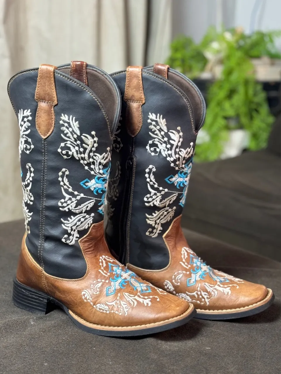 Bota Texana Feminina Bordada