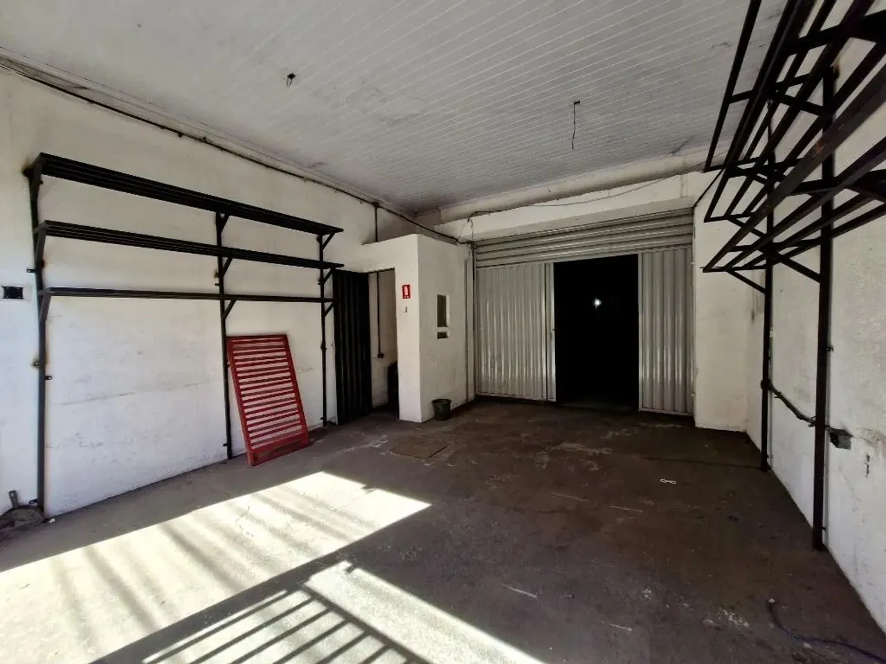 Loja comercial de 100 m² para alugar por R$ 3.400/mensais no Setor Campinas - Goiânia