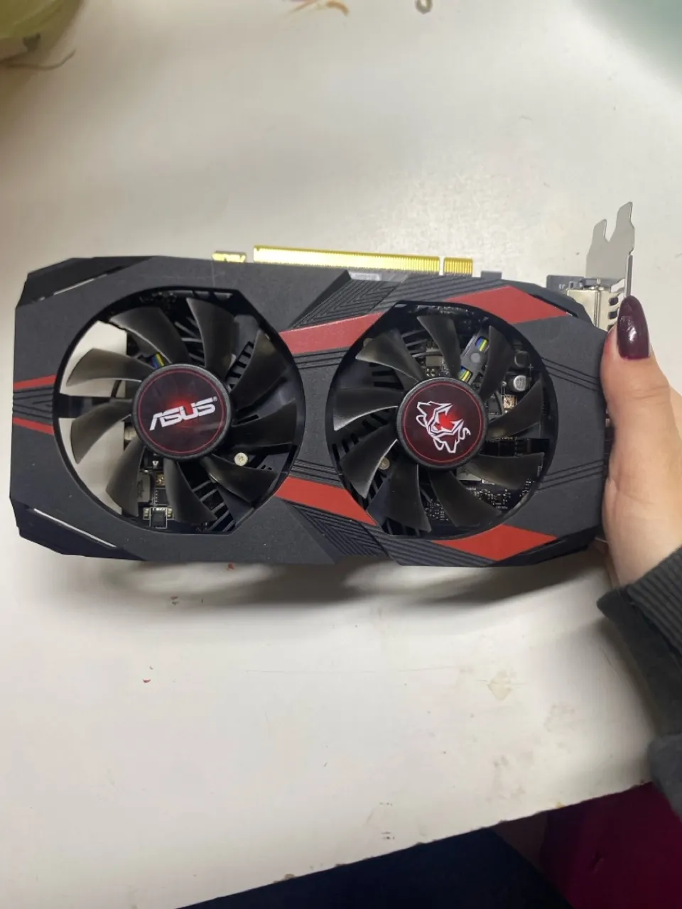 Placa de Vídeo 1050 ASUS