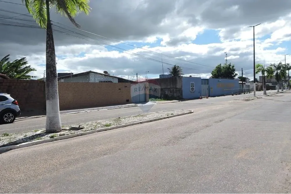 "Alugue Agora: Casa Espaçosa no Nordeste do Brasil"