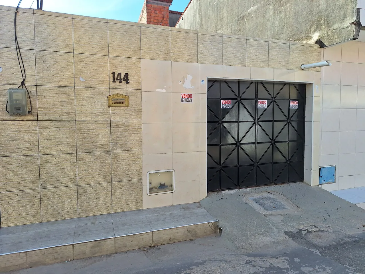 Casa com 02 Quartos e Garagem - OPORTUNIDADE ÚNICA