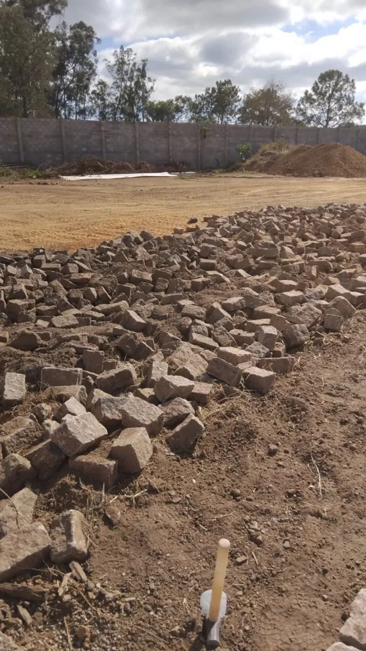 Compra e venda de Paralelepípedo e instalação