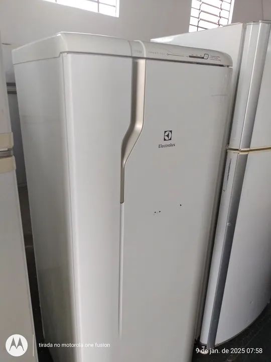 REFRIGERADOR ELECTROLUX RFE39 220V - Foto 3