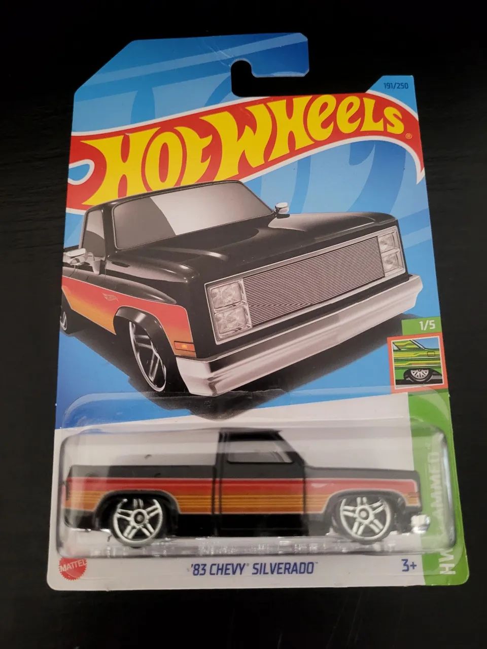 Hot wheels Chevy Silverado 83 . Combo com 3 minis sendo 1 azul 1