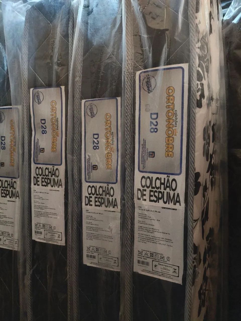 Colchão solteiro D28 14cm novos por 270$ e frete grátis só aqui  - Foto 2