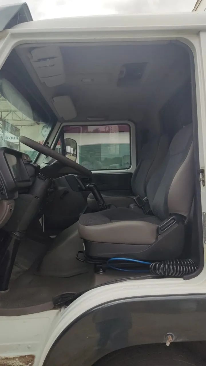 volkswagen/vw 10.160 ano, 2018, cor, branco, com baú - Foto 10