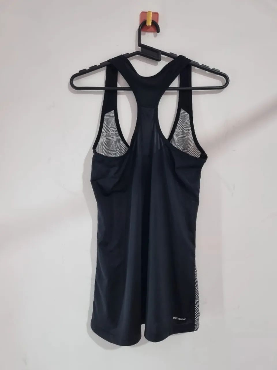 Regata esportiva Adidas - Foto 4