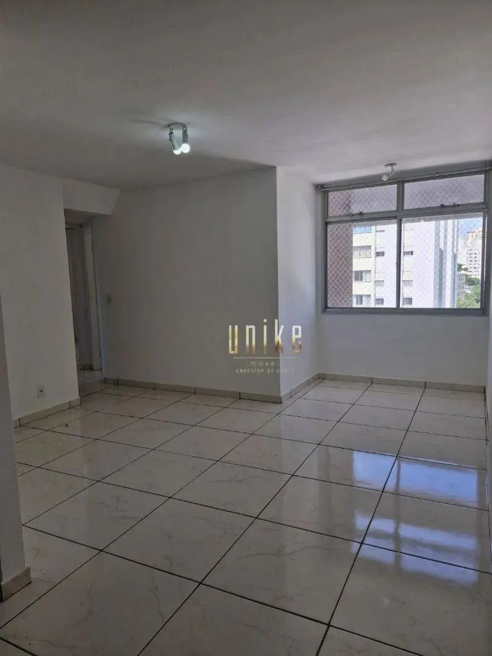 Aluga-se | Valor do condomínio e IPTU inclusos - Apartamento 3 dormitórios no Edifício Inc