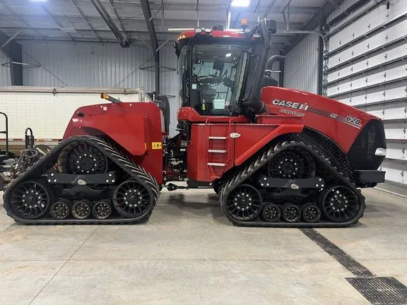 Trator de Esteira CASE IH Quadtrac 620