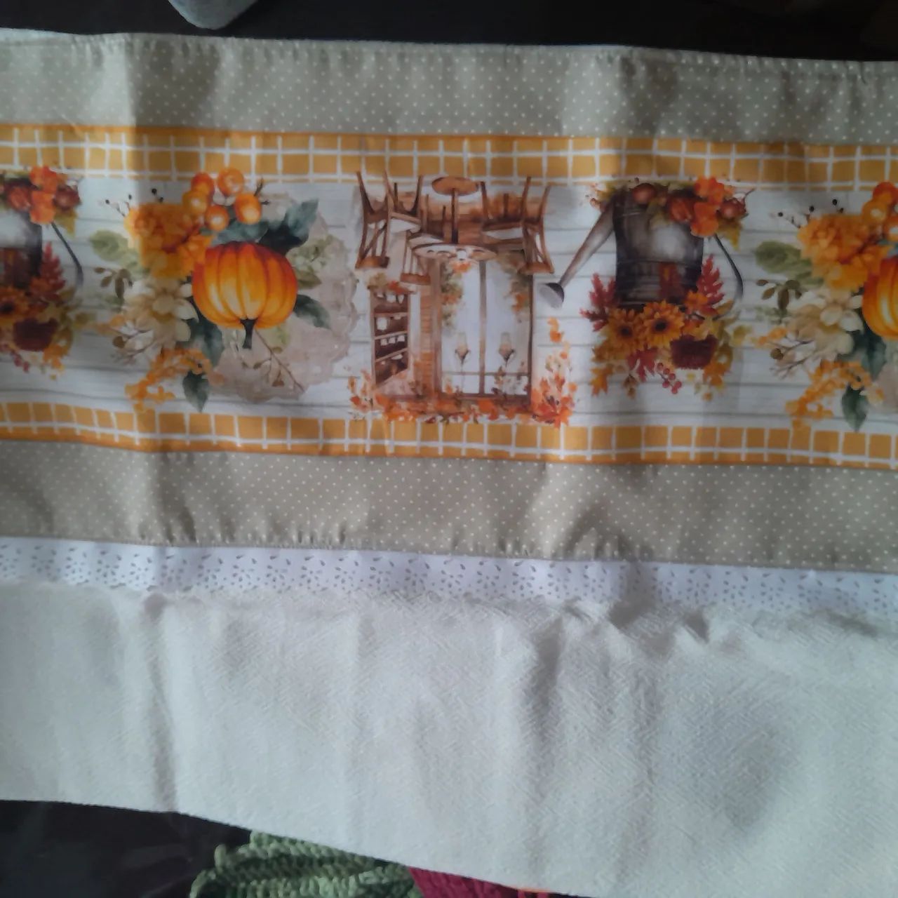 Toalha de Pano de Prato Decorada com Detalhes de Bordado - Foto 4