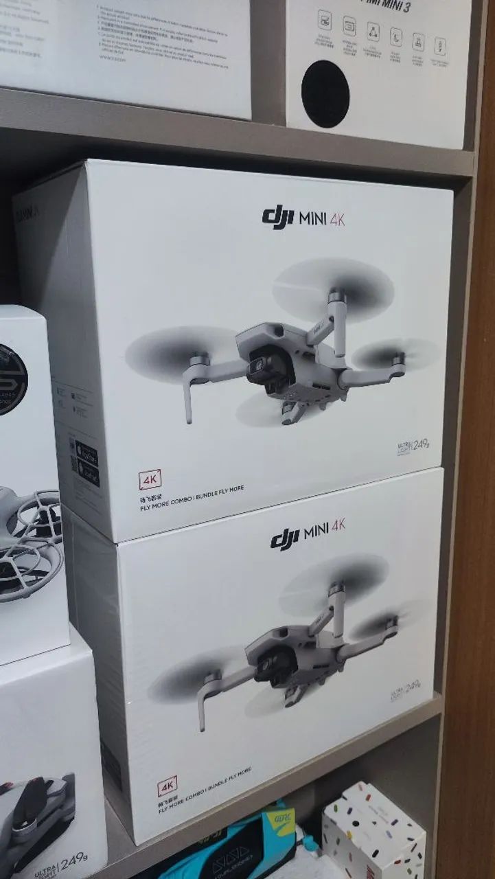 Drone DJI Mini 4K - Fly More Combo