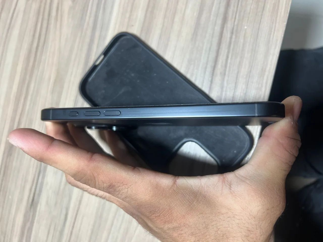 iPhone 16 pro max 256 preto 3 meses de uso 138 ciclos bateria 100