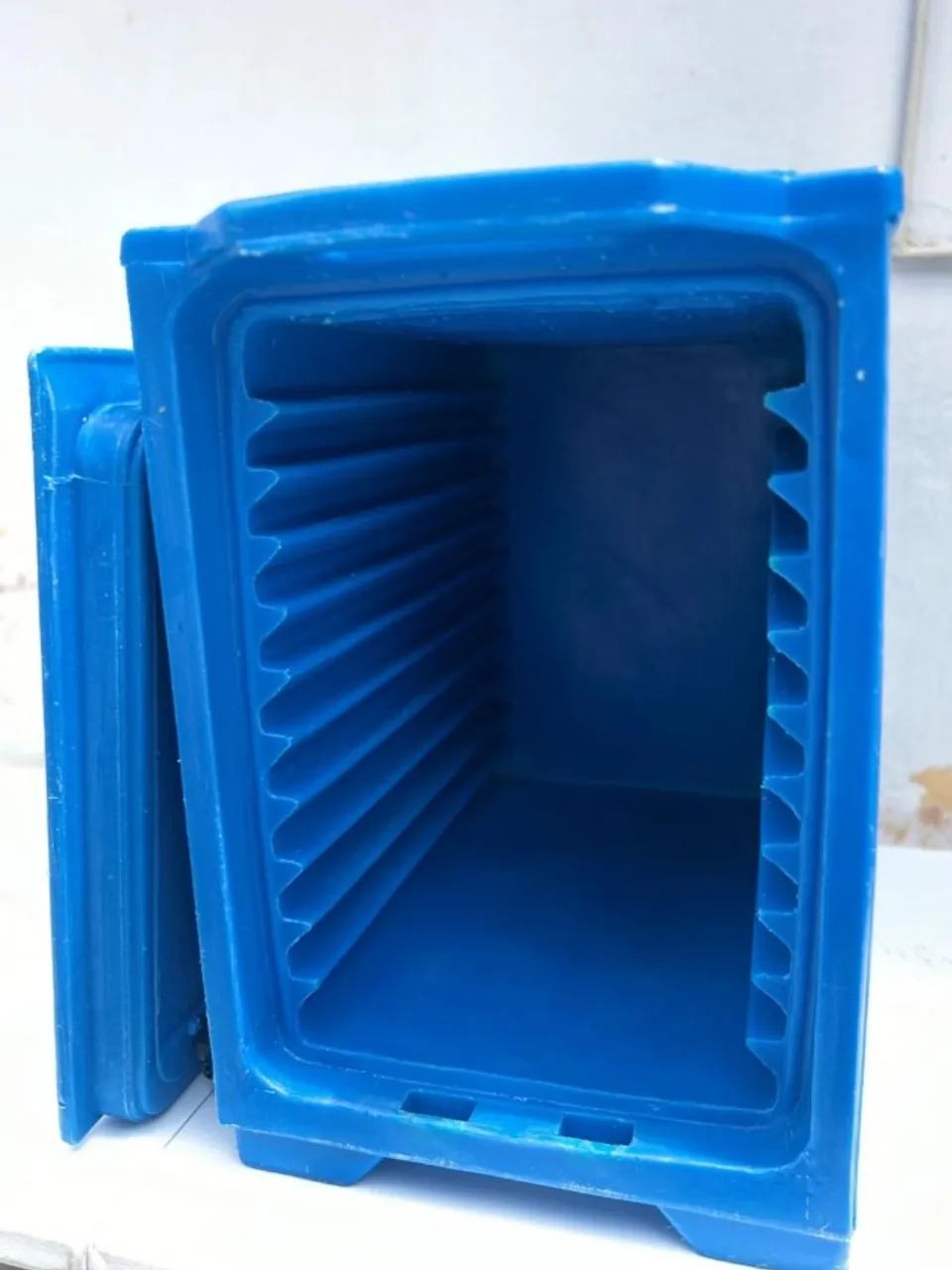 Caixa Térmica Hotbox TERMOBOX Vertical 100 Litros - Foto 4