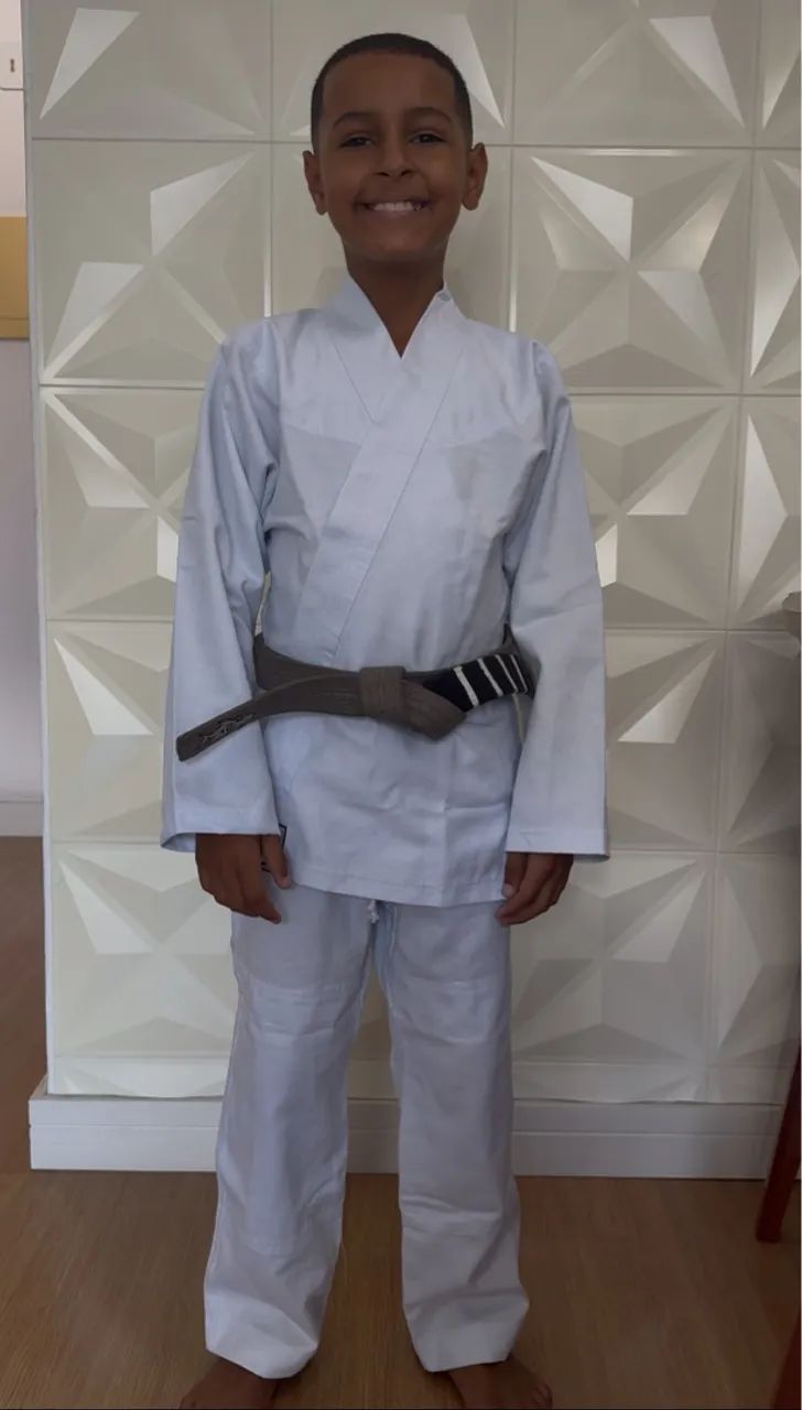 Kimono de Jiu-Jitsu Infantil (novo na etiqueta) 