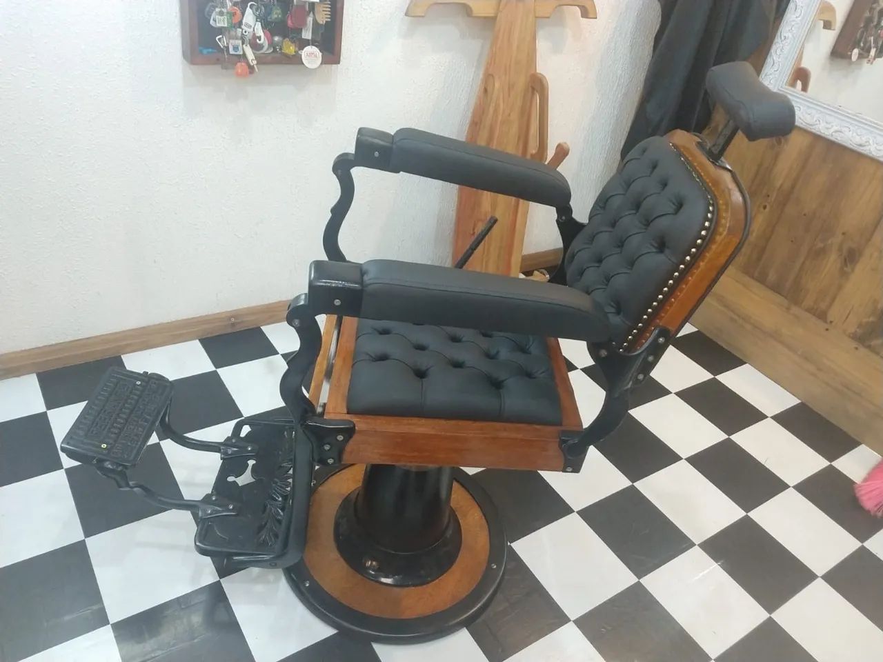 Cadeira de Barbeiro Ferrante 